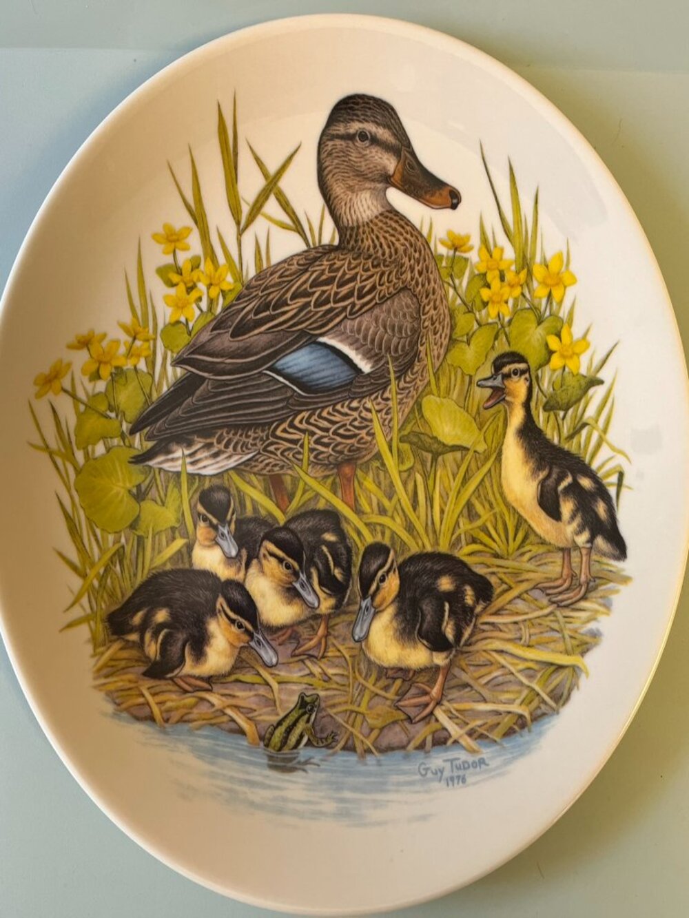 Halbert's Inc, "Mallard Family" Art by Guy Tudor, 1976 Mother's Day Plate ROUND